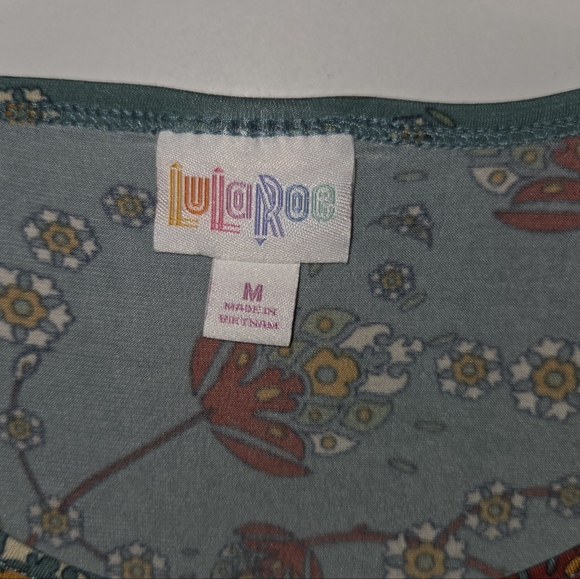 Lularoe Floral Stretch Irma Tunic Blouse - Picture 5 of 9